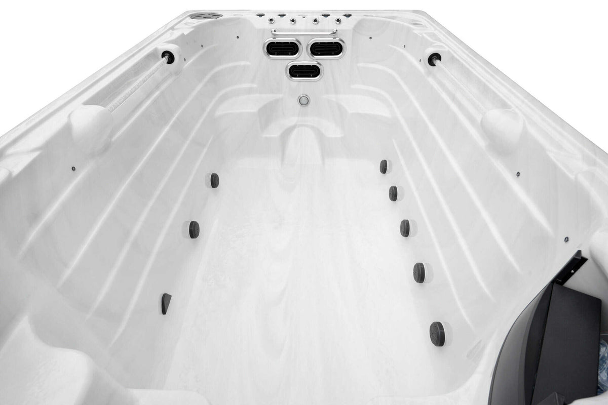 Hanscraft Whirlpool Swim SPA Valhalla